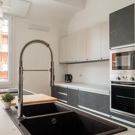 The Best Rent - Gorgeous Two-bedroom Close To Cinque Giornate Square Apartmán Milán