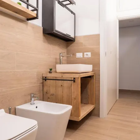 The Best Rent - Gorgeous Two-bedroom Close To Cinque Giornate Square