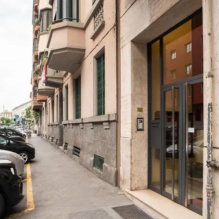 The Best Rent - Gorgeous Two-bedroom Close To Cinque Giornate Square Milan