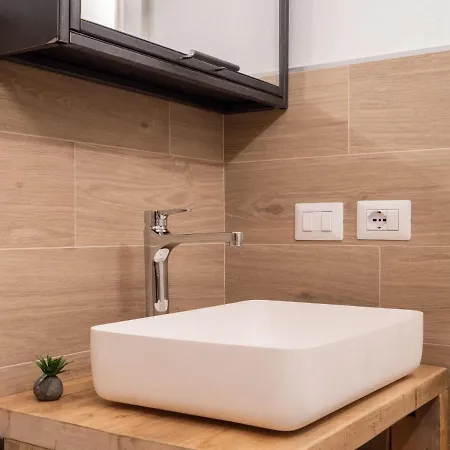 The Best Rent - Gorgeous Two-bedroom Close To Cinque Giornate Square Milan